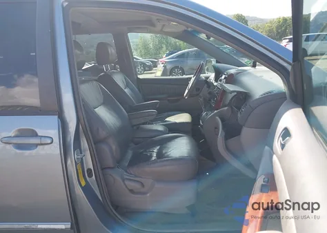 2004 Toyota Sienna Xle Limited z USA, uszkodzony, nr VIN 5TDZA22C94S003327